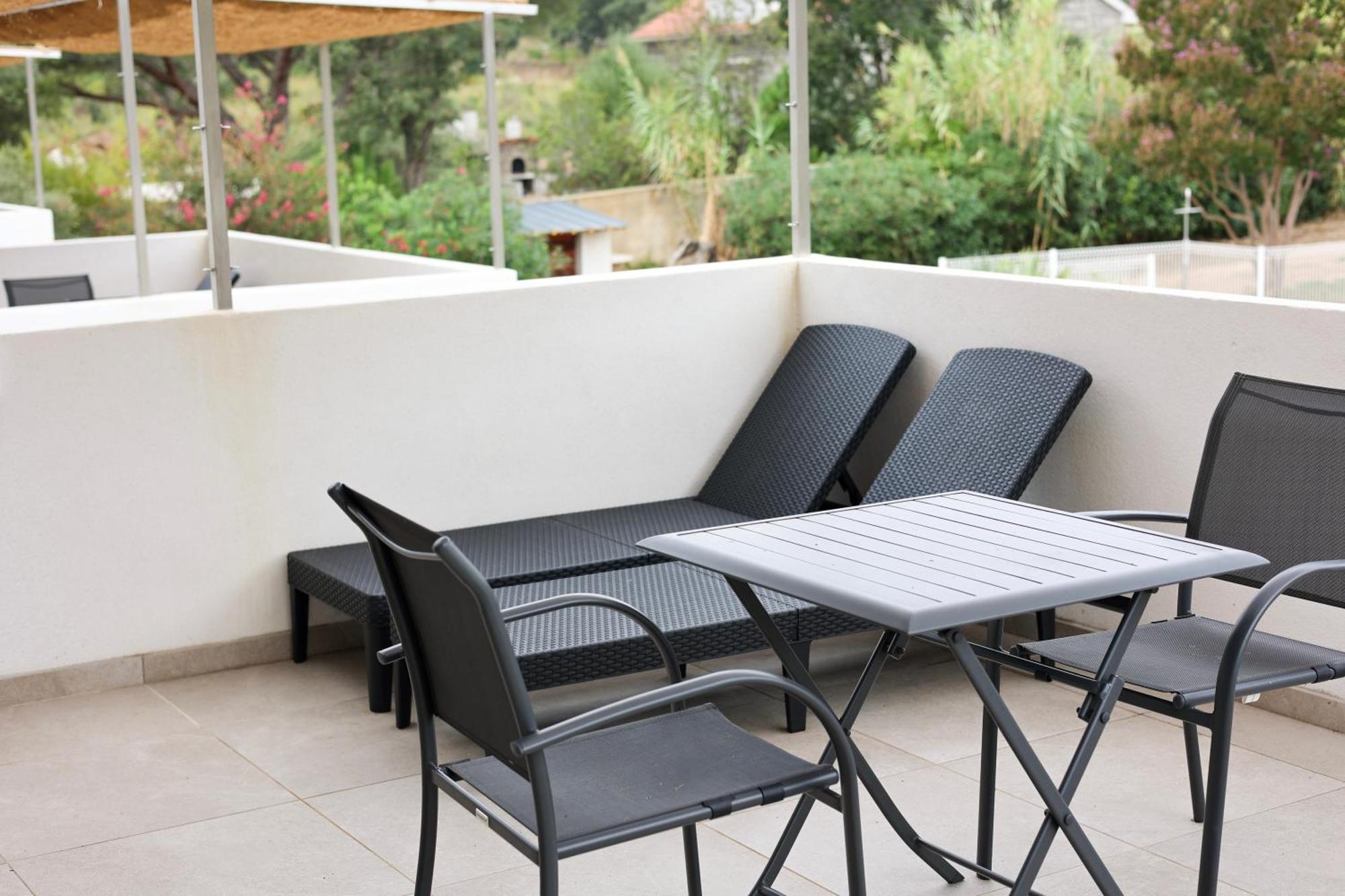 Marina Di Fautea Apartment Olmucciu Phòng bức ảnh