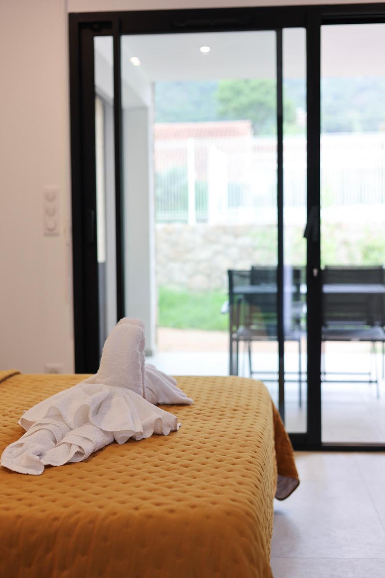 Marina Di Fautea Apartment Olmucciu Phòng bức ảnh