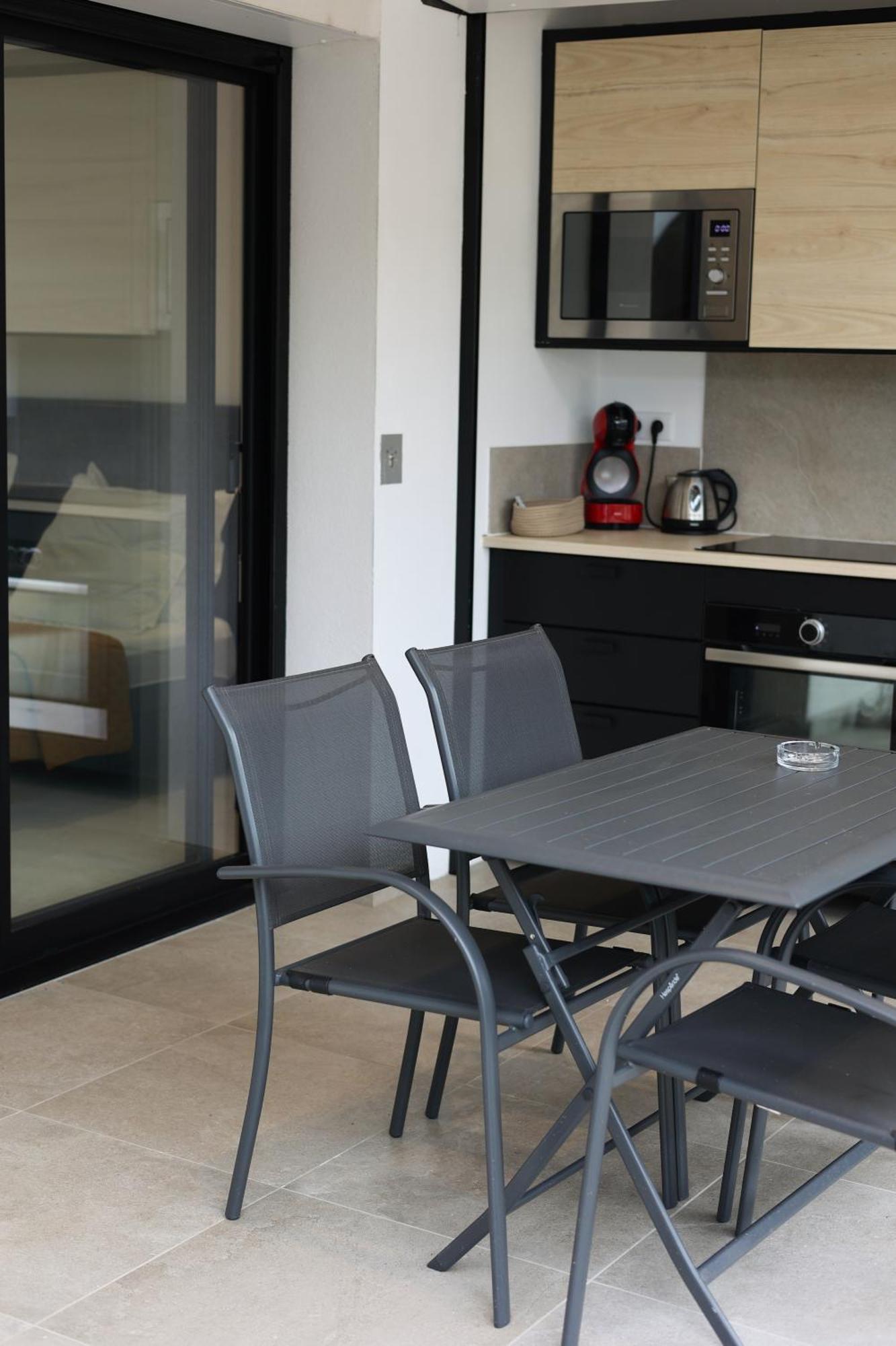 Marina Di Fautea Apartment Olmucciu Phòng bức ảnh